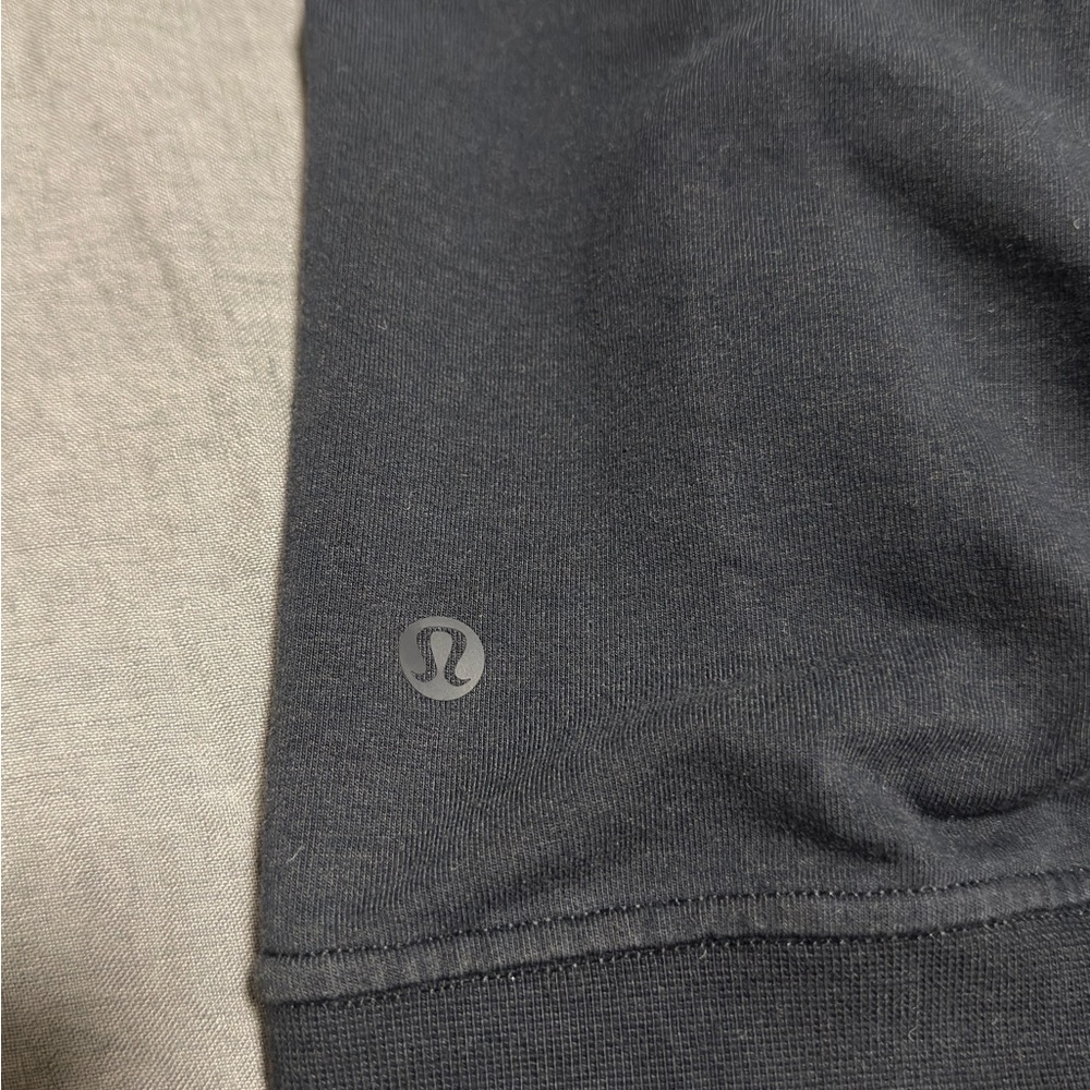 LuLuLemon | Large Men's Black Hoodie Sweater - Picture 3 of 3